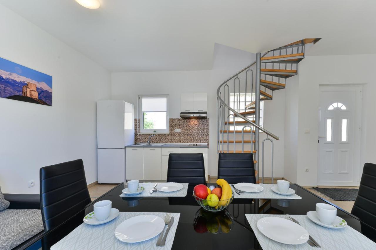 Apartments By The Sea Nin, Zadar - 13172 Exterior foto