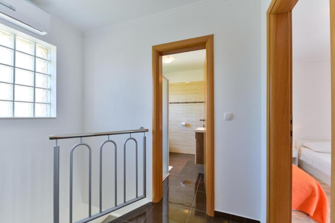 Apartments By The Sea Nin, Zadar - 13172 Exterior foto