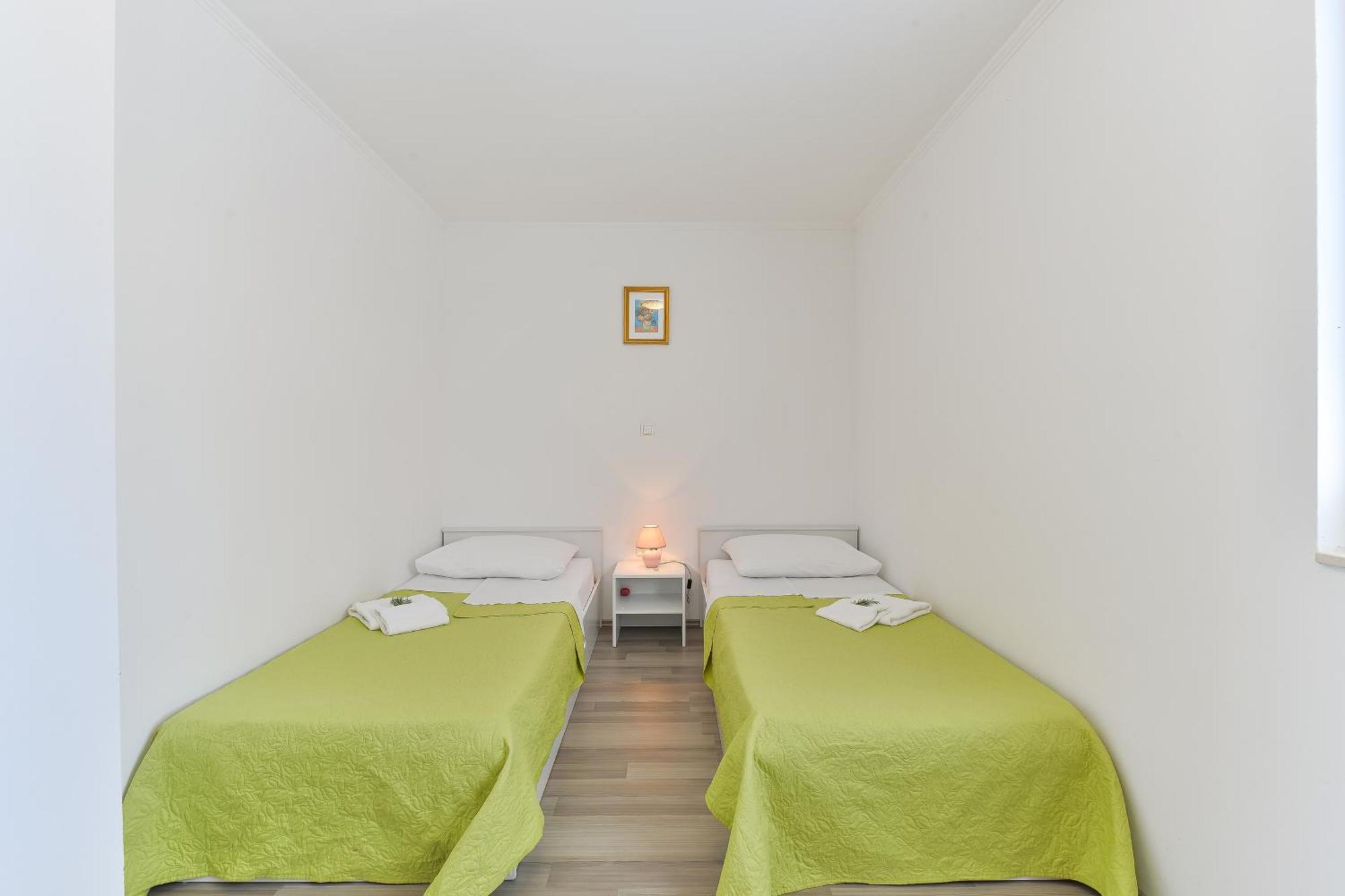 Apartments By The Sea Nin, Zadar - 13172 Quarto foto